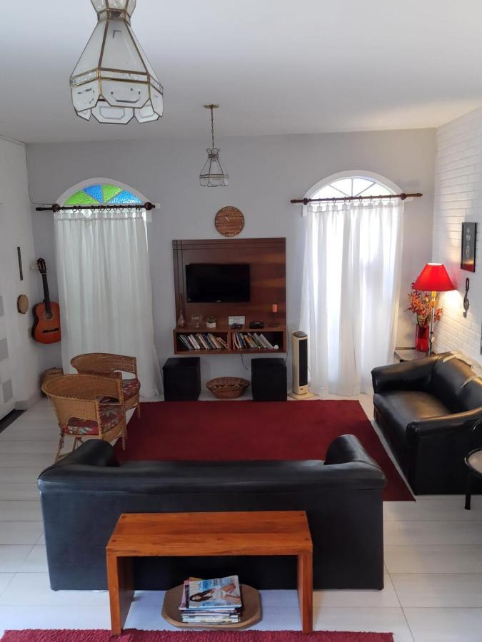 Chale Mineiro Hostel & Pousada เบโลโอรีซอนชี ภายนอก รูปภาพ