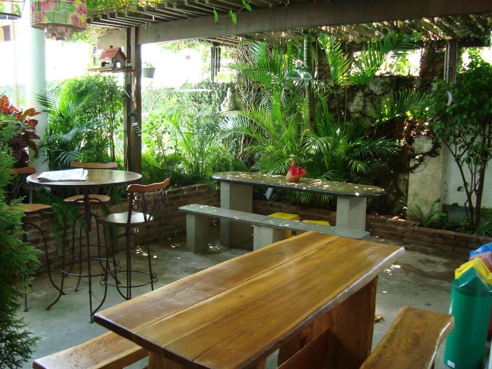 Chale Mineiro Hostel & Pousada เบโลโอรีซอนชี ภายนอก รูปภาพ